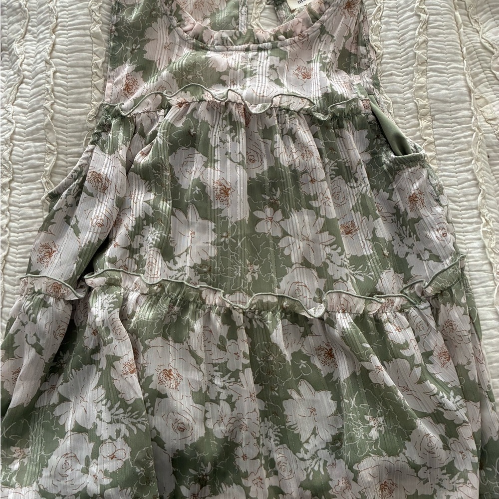 Monteau Los Angeles Floral Ruffle Blouse